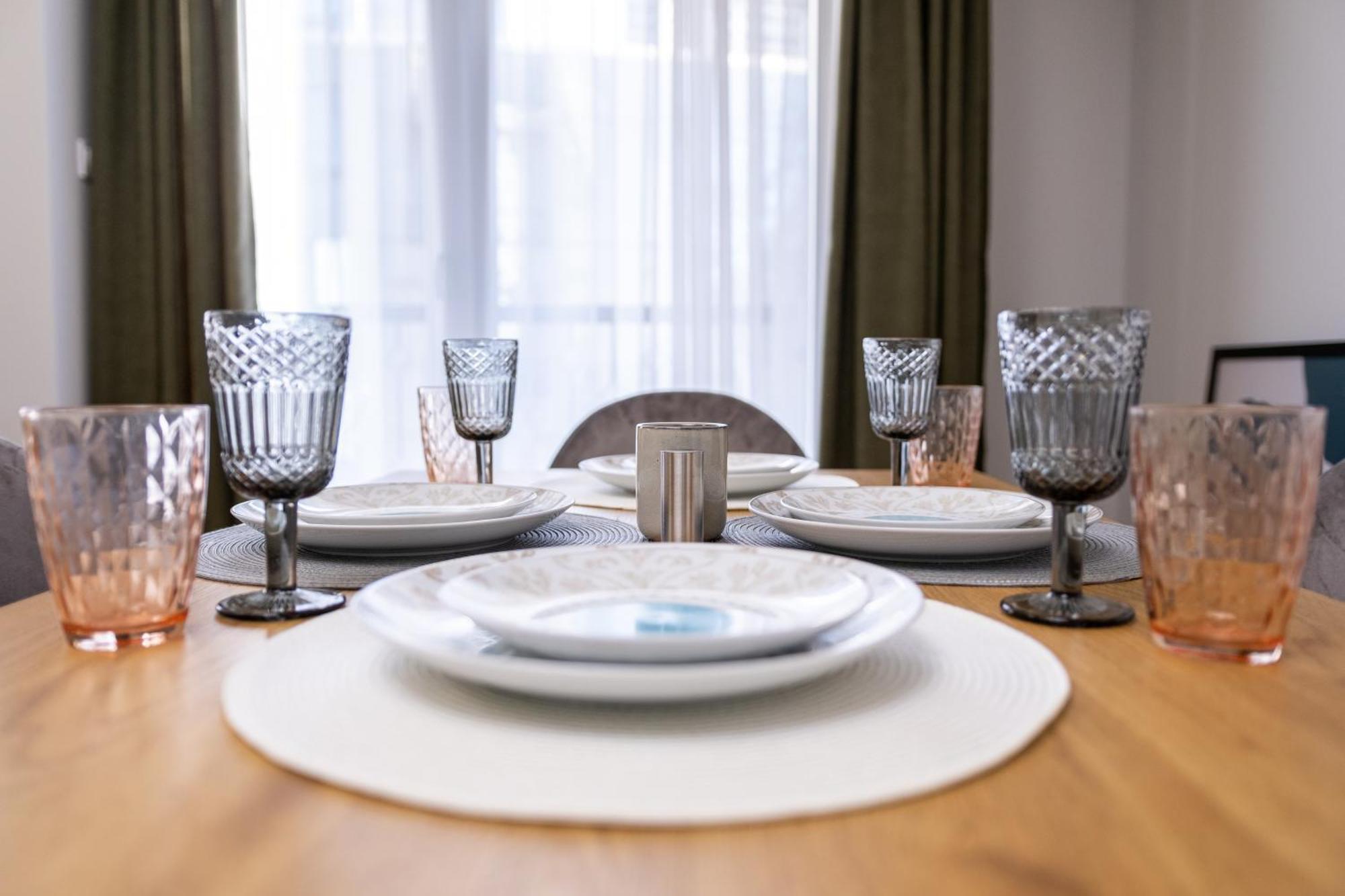 Modern & Elegant City Center Apartments พลอฟดิฟ ภายนอก รูปภาพ