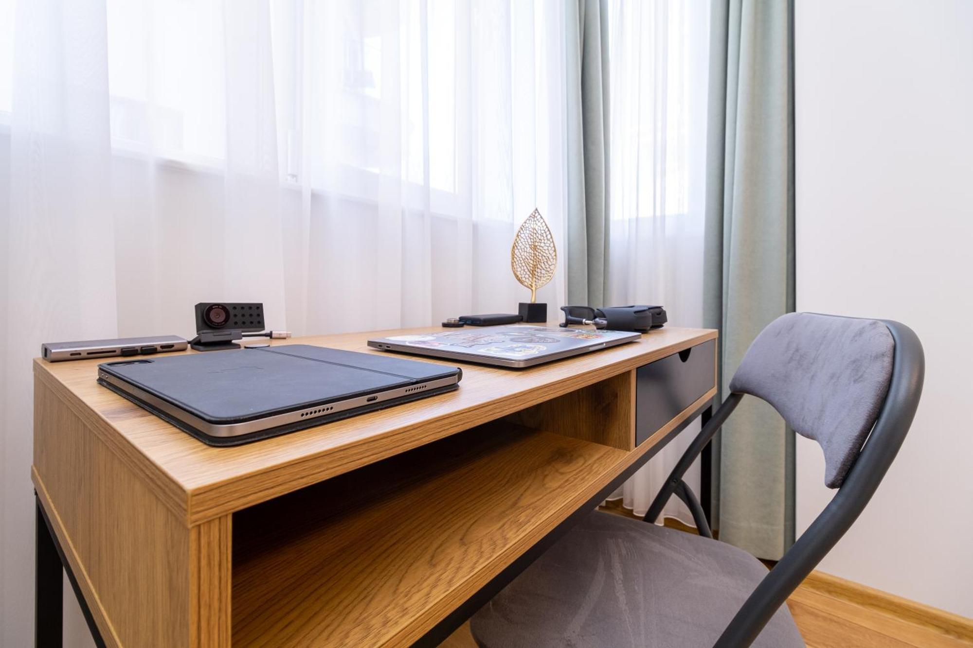 Modern & Elegant City Center Apartments พลอฟดิฟ ภายนอก รูปภาพ