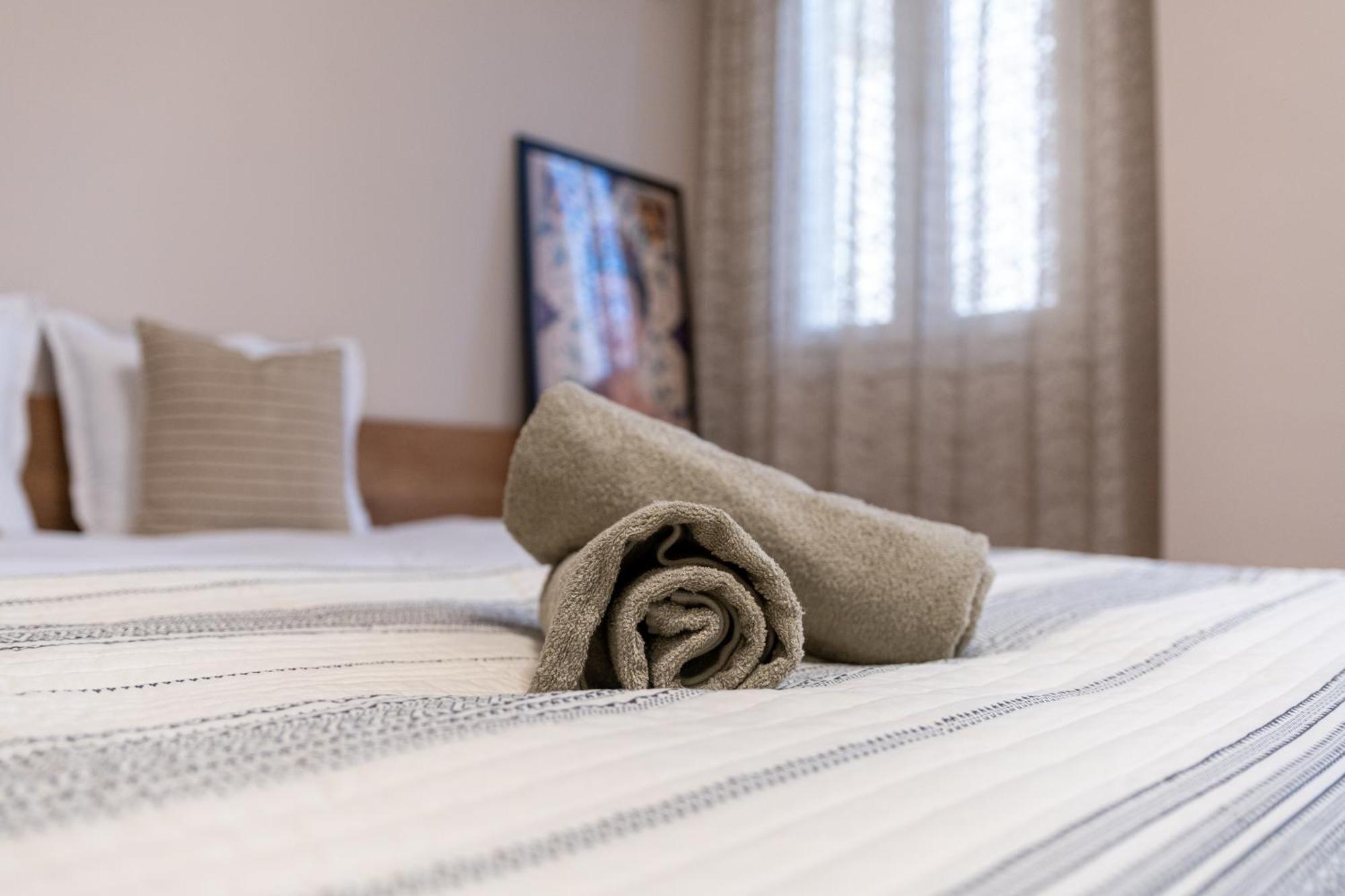 Modern & Elegant City Center Apartments พลอฟดิฟ ภายนอก รูปภาพ